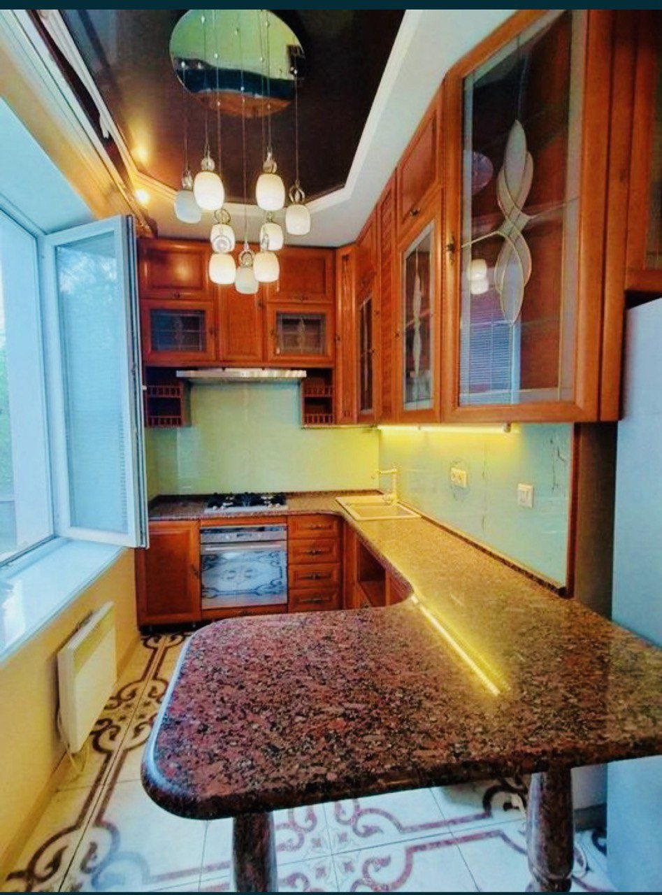 Продам 2комнатную квартиру на Артёме Автономка