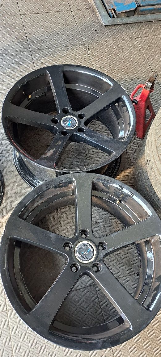 Vendo Jantes 19"   9.5  com a furação 5/120
