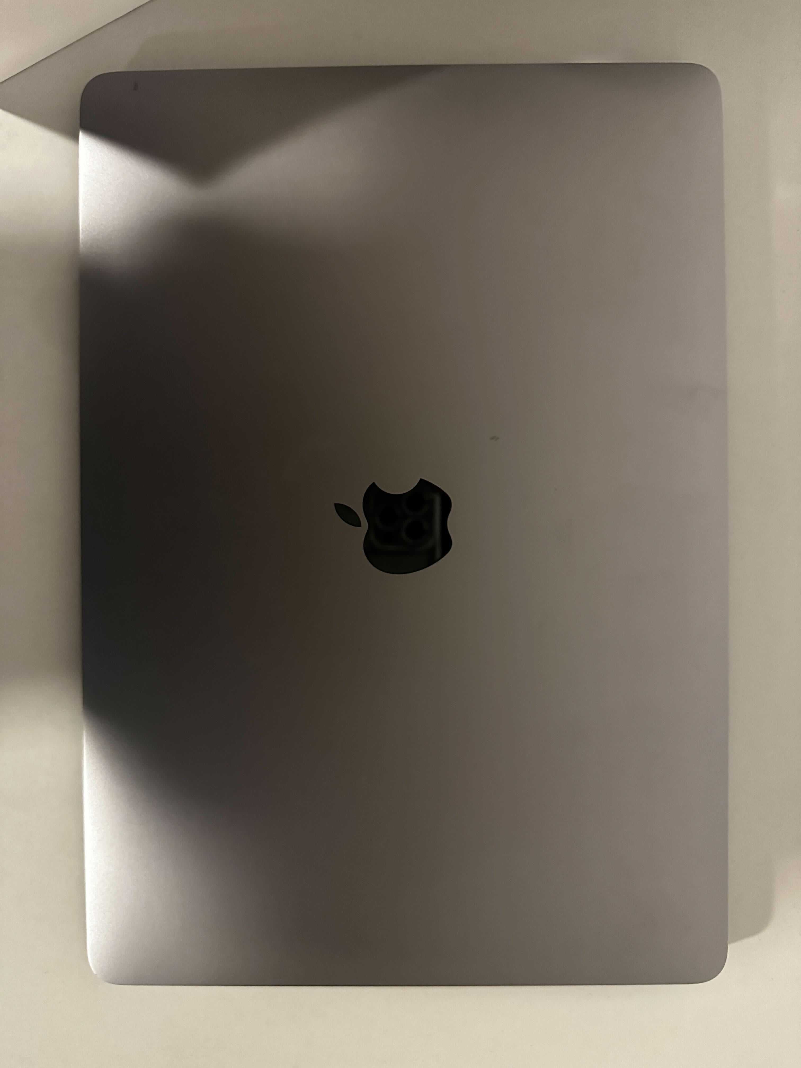 Laptop MacBook Air 13 cali (11.2020)