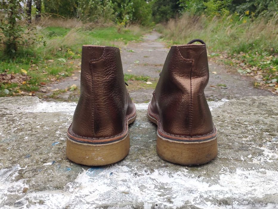 Круті жіночі дезерти Clarks friya desert boot