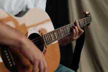 Nauka gry na gitarze