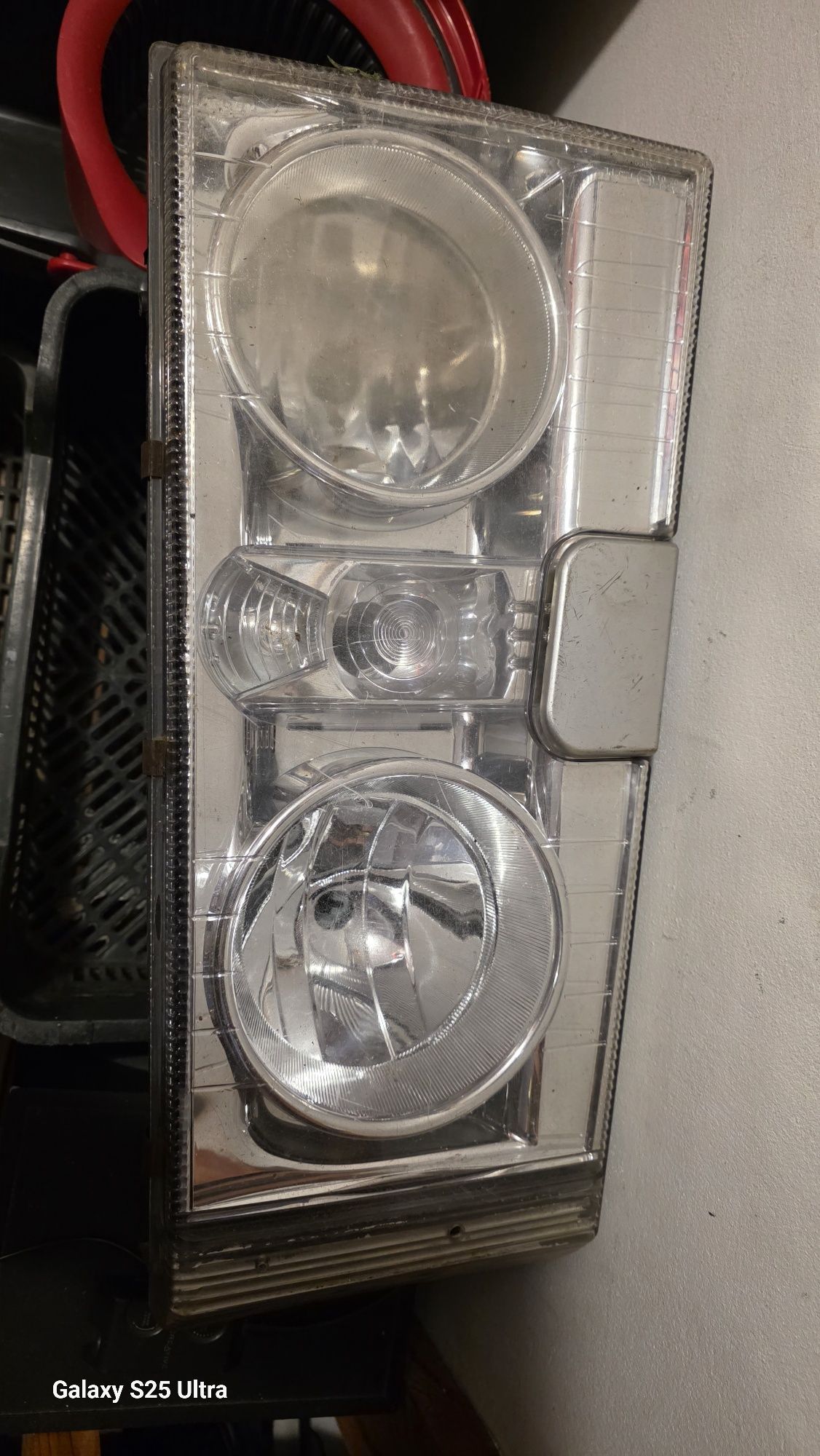 Lampa/reflektor przedni renault magnum