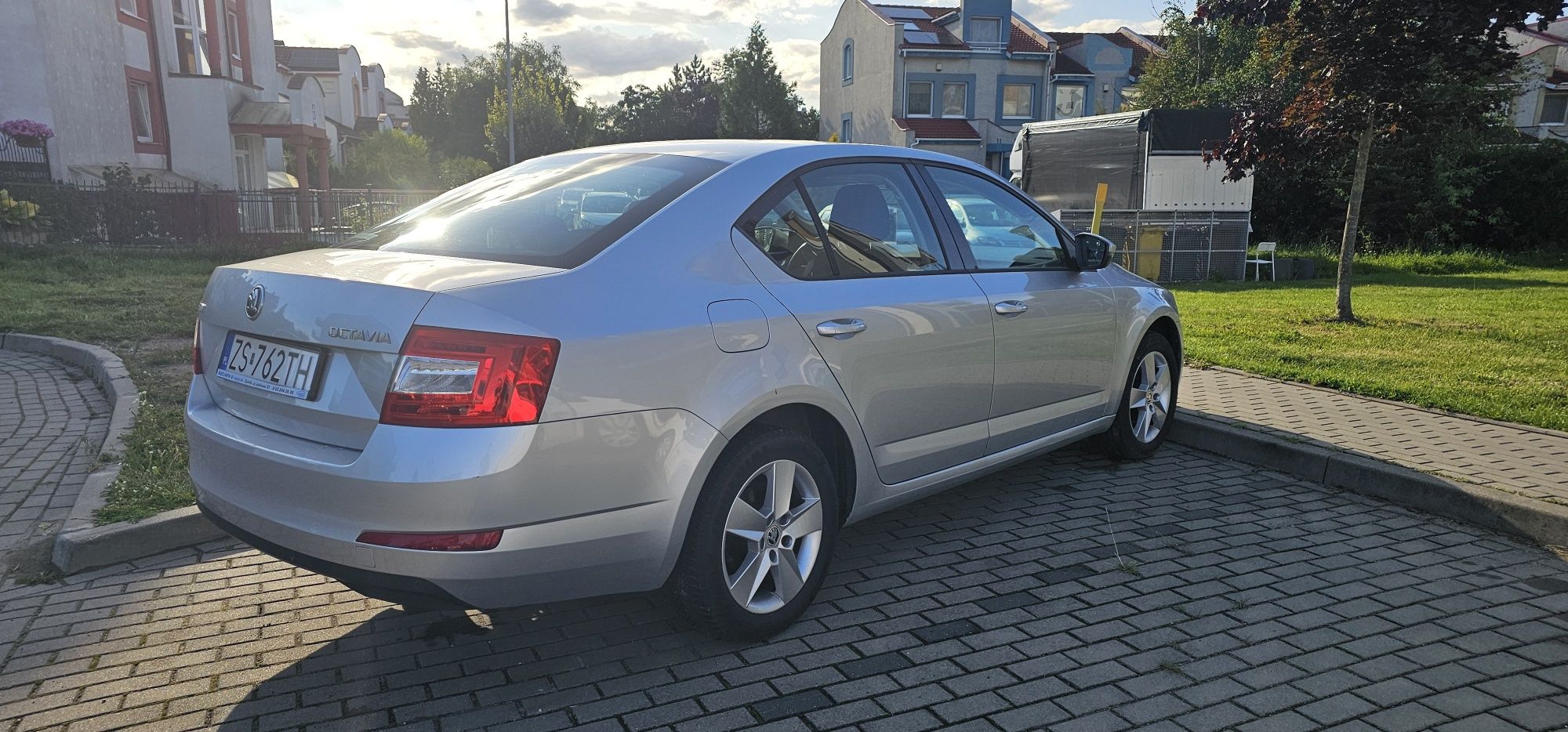Skoda Octavia 1.6d 2015 rok