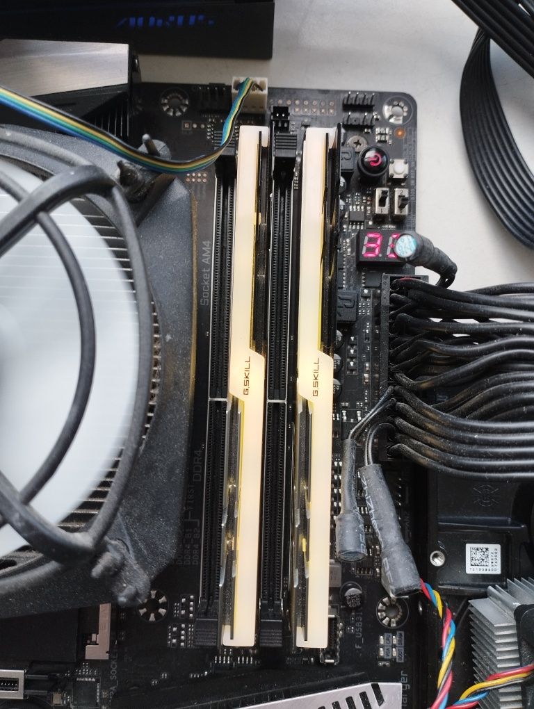 Оперативная память g.skill trident z rgb 16gb 3200