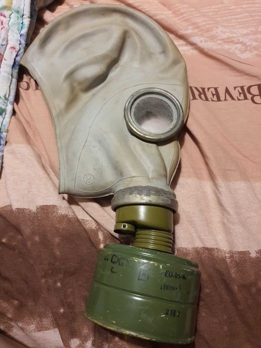 Máscara anti gás e nuclear antiga russa