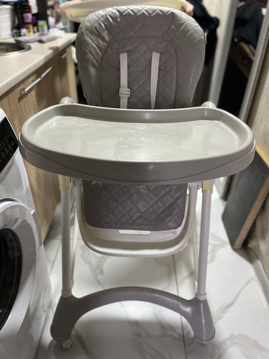 Столик для кормления Carello