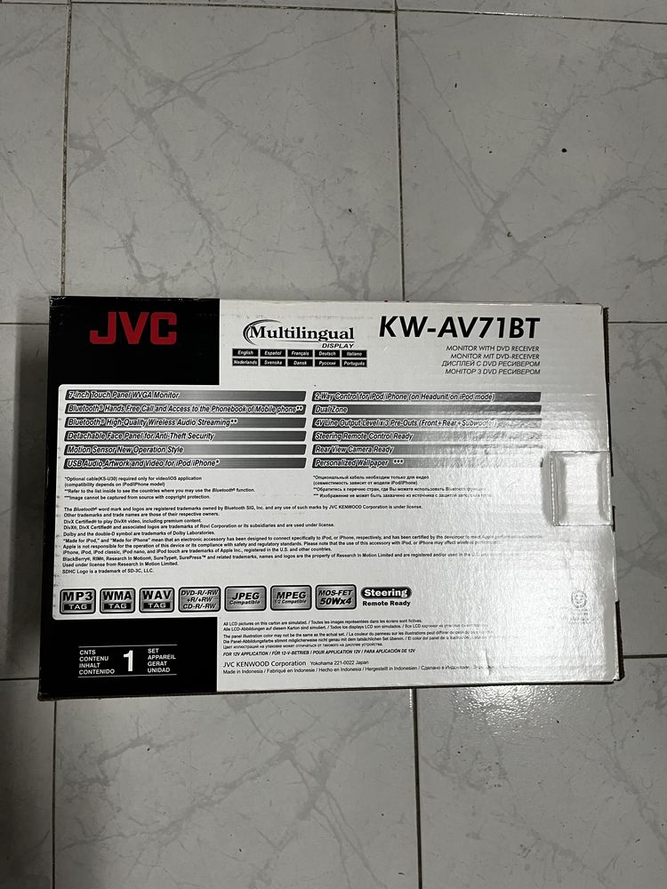 JVC KW-AV 71 BT radio