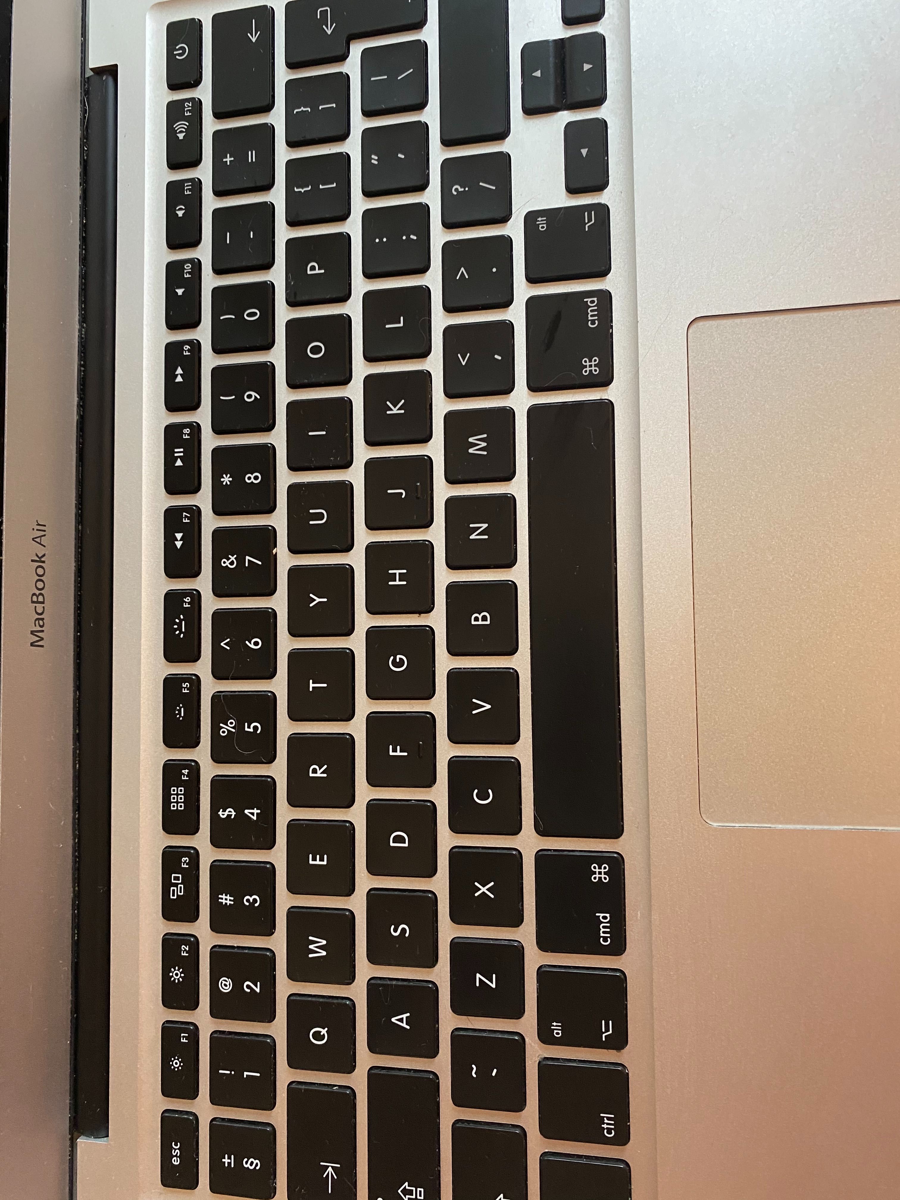 MacBook Air 13 używany sprawny