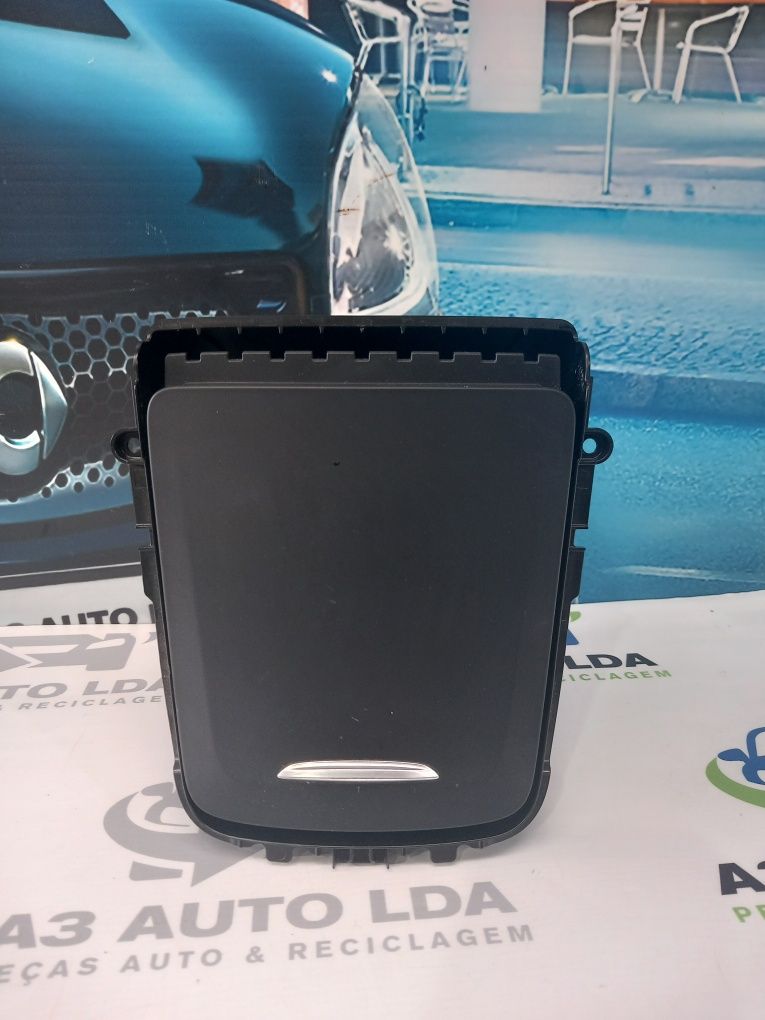 Compartimento de arrumação consola central Mercedes W176