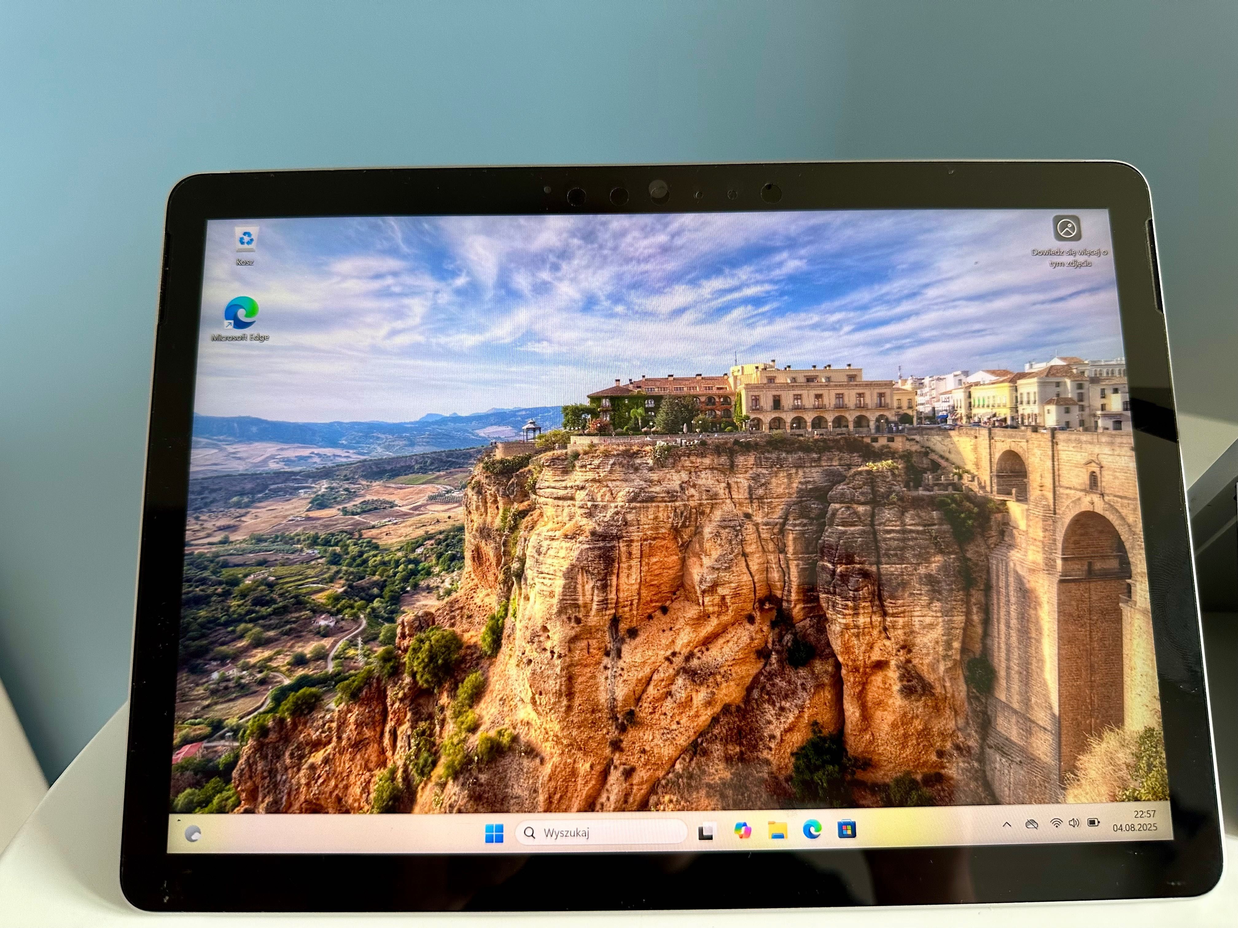 Tablet Microsoft Surface Go 2 / 8GB / 128GB SSD / 10,5 cala Win 11 Pro