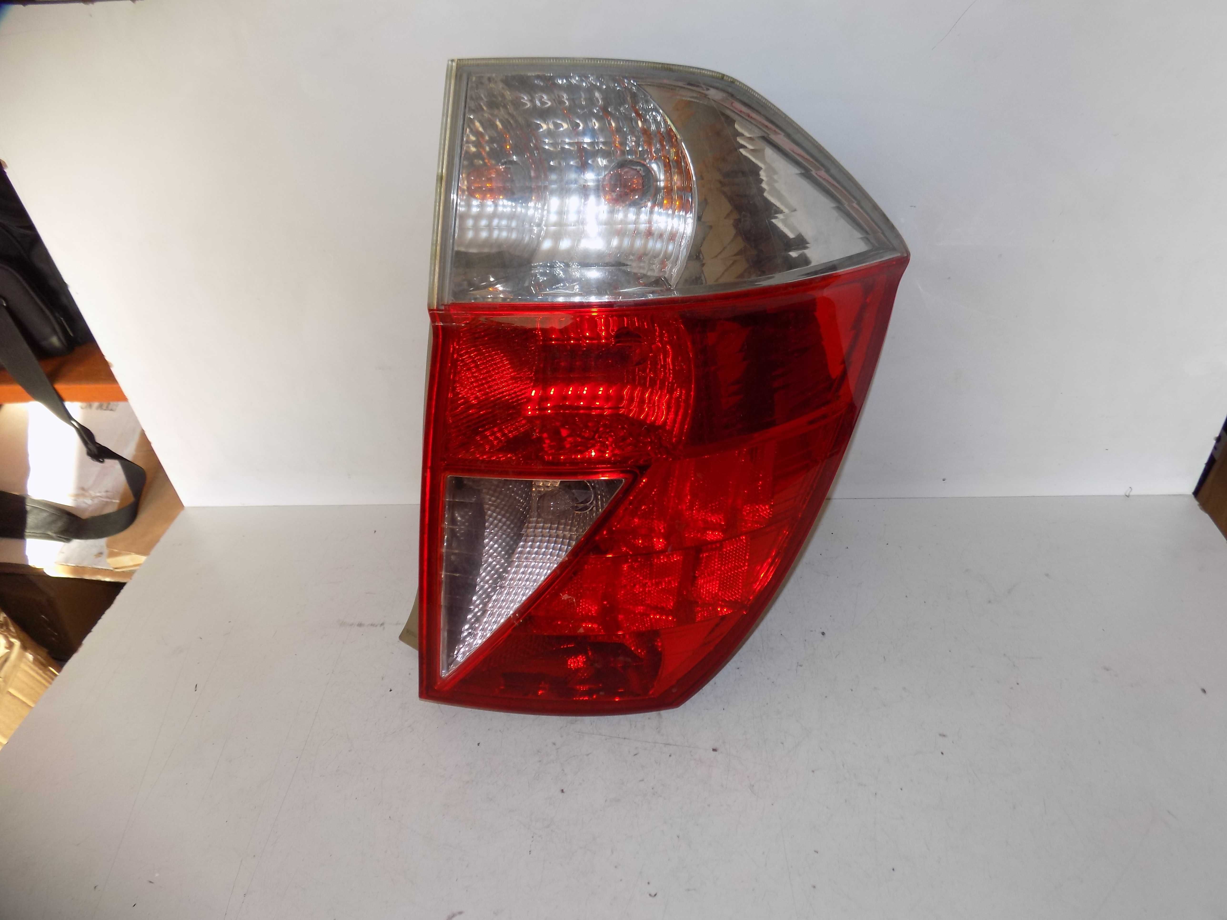 Lampa tył prawa Honda FRV FR-V 05-07 przed liftem