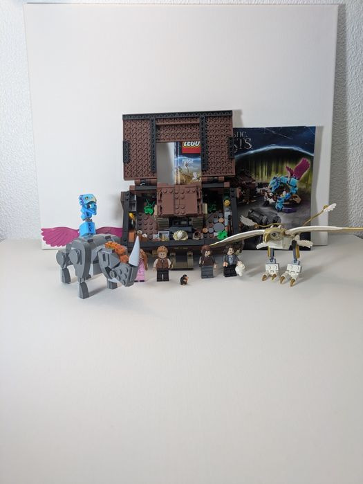 Lego Harry Potter - 75952 - Newt's Case of Magical Creatures