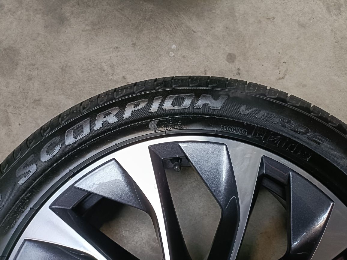Demo 19r Opony letnie Pirelli Scorpion Verde 235/50R19