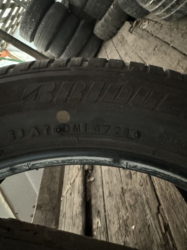 Brigestone 245/45/R17