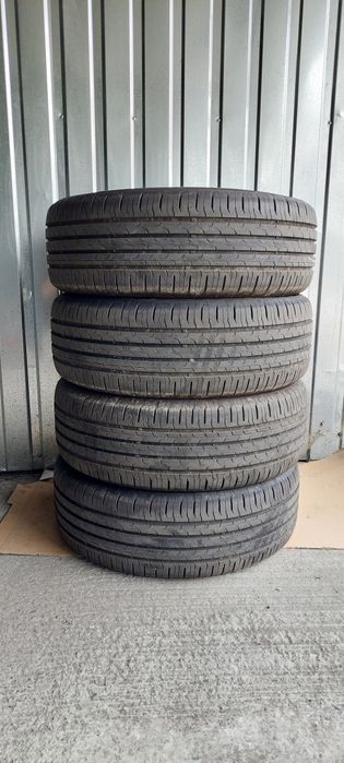 Sprzedam opony Continental 215/55/17