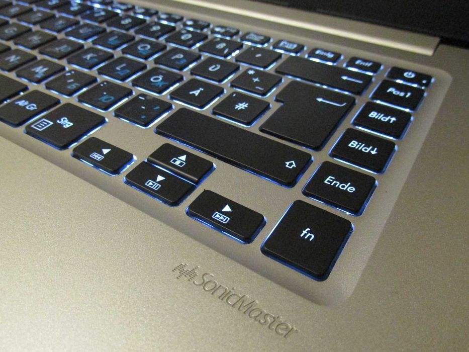 ІГРОВИЙ Ультрабук Asus/ i7 4 ядр-3.7GHz+Geforcе 4Gb+16Gb DDR4