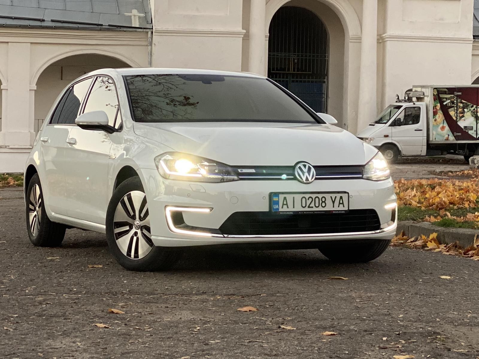 VW e-golf 2017 280 запас ходу