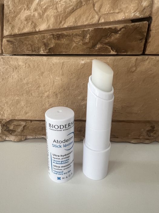 Бальзам стік для губ Bioderma