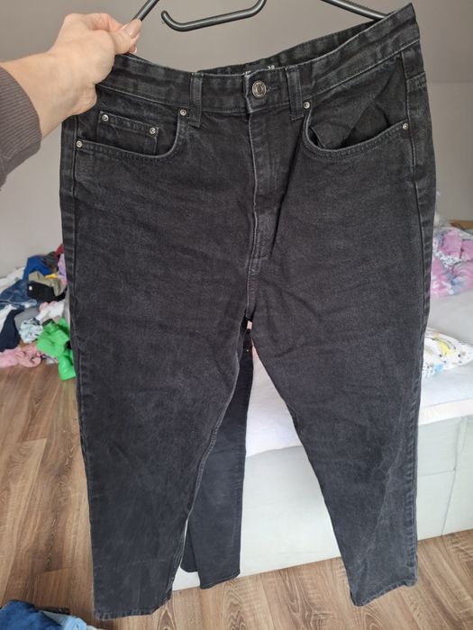 Czarne jeansy sinsay m mom fit stan bdb-