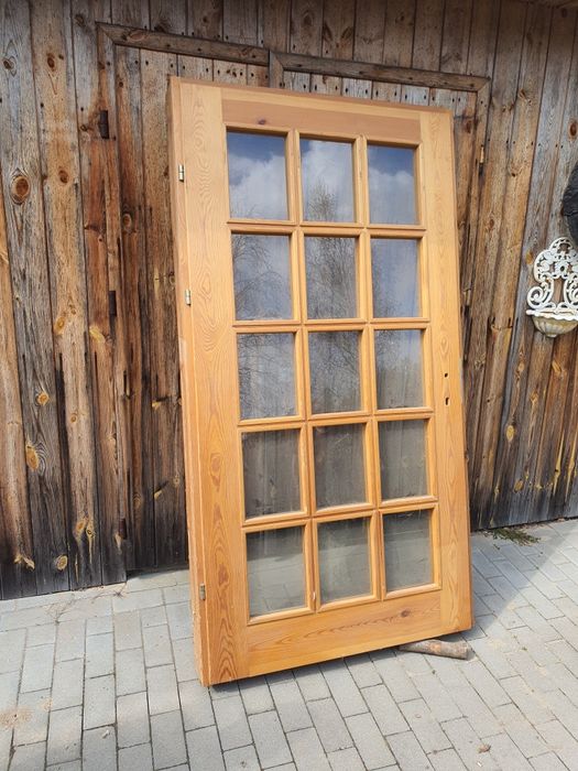 Drzwi sosnowe nowe 200x85