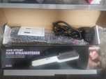 Hair Styllist ZF-888A Prostownica z grzebieniem wbudowanym