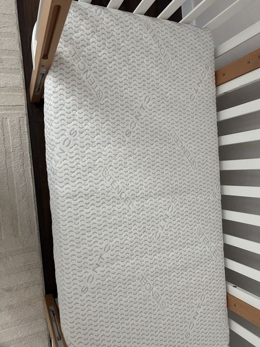 Ліжечко дитяче, на маятнику