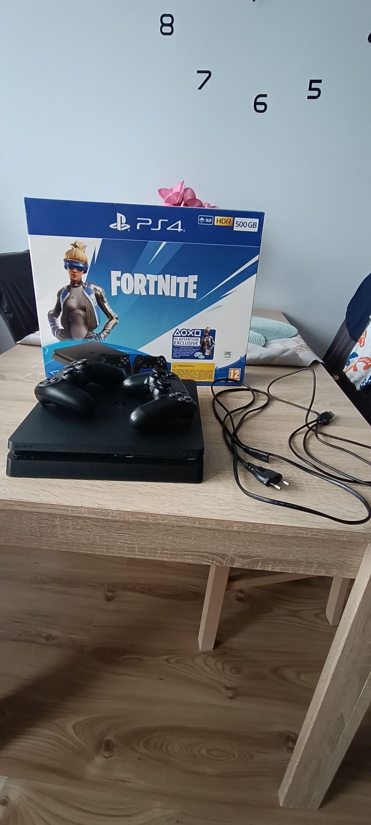 Konsola PS4 Slim 1 TB SSD