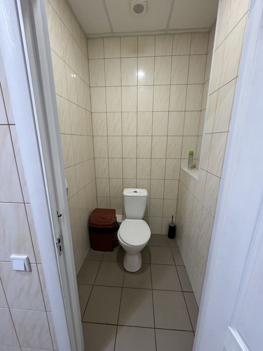 Оренда офісу з ремонтом, меблями, 180,3 м.кв, всі коммунікації
