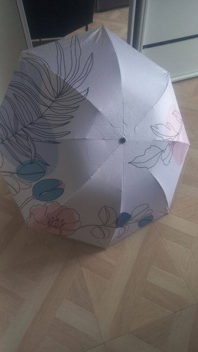 Продам жіночу парасолю