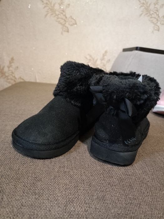 Дитяче взуття для дівчинки