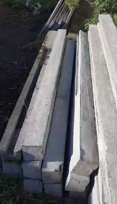 Słupki słupy płot betonowy