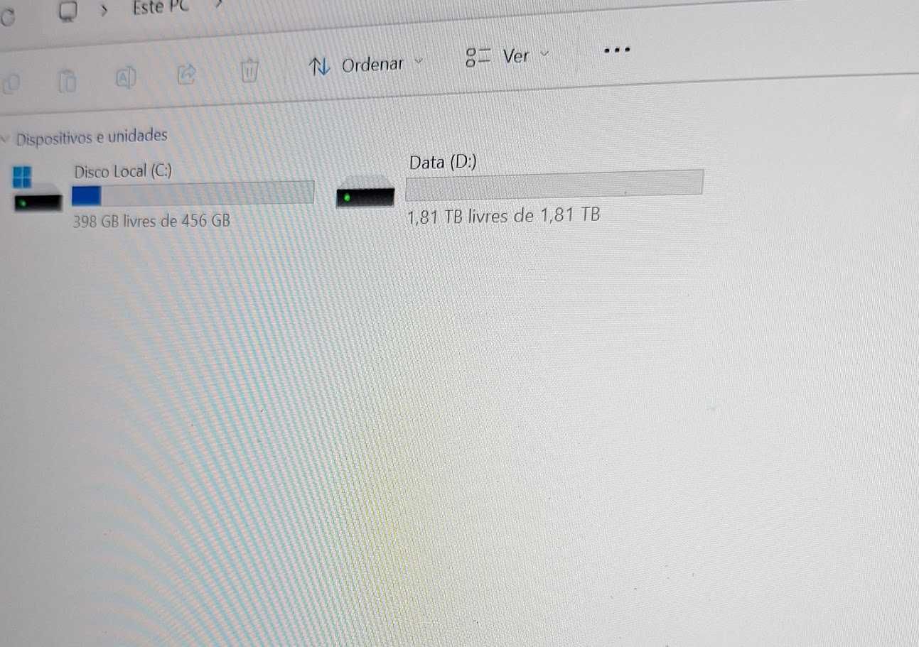 Portátil LG gram - Processador i7, 16 GB RAM, Nvme 512 GB e Nvme 2 TB