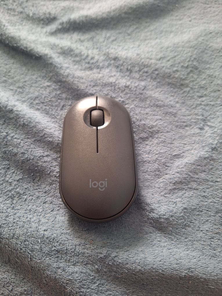 Мышь Logitech pebble m350