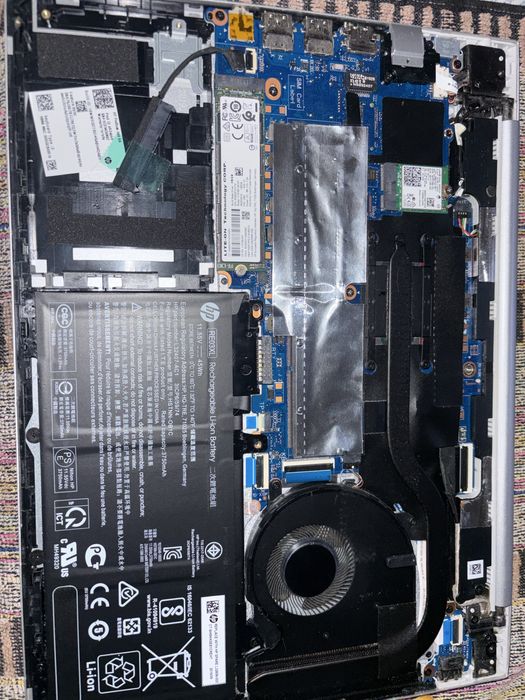 HP ProBook i3 | 16GB RAM | SSD NVMe + SATA | Windows 11 Pro – 200€