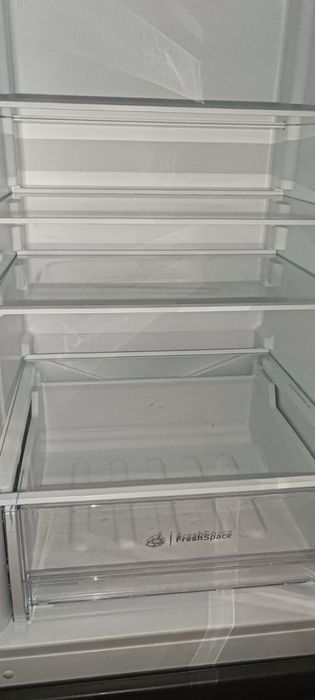 Холодильник новий