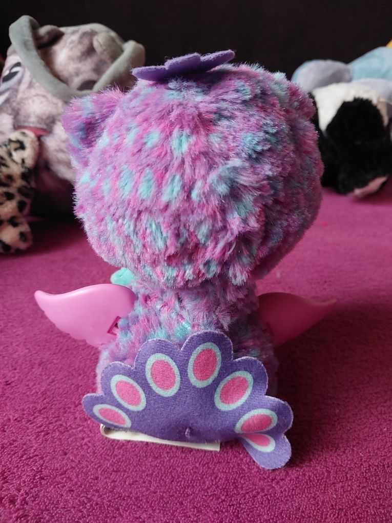 Hatchimals świecący grający pluszak miś maskotka