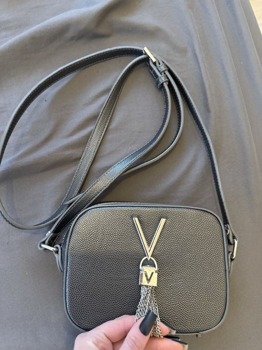 VALENTINO Szara torebka Divina Camera Bag