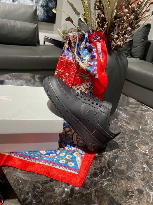 Buty Trampki Nike Air Force 1 Low Black R.37.5