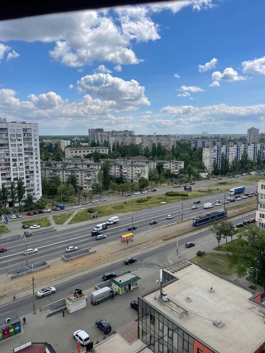 ПРОДАМ 2-х ком квартира Миропольская ул.13