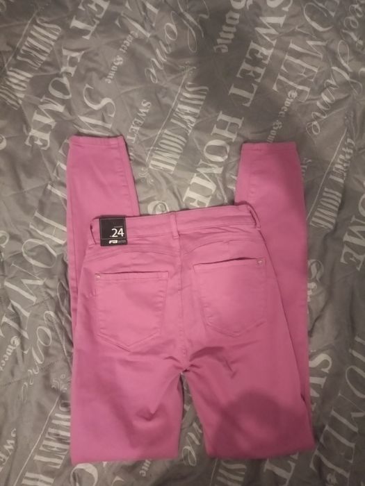 Damskie jeansy FB Sister XS