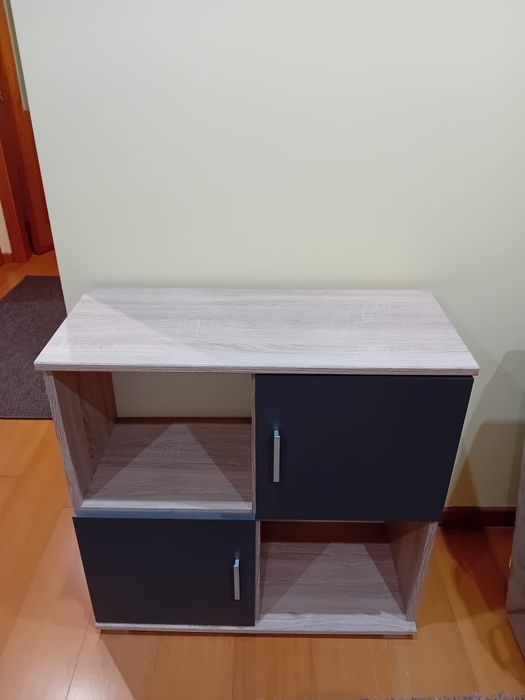 Móvel entrada usado