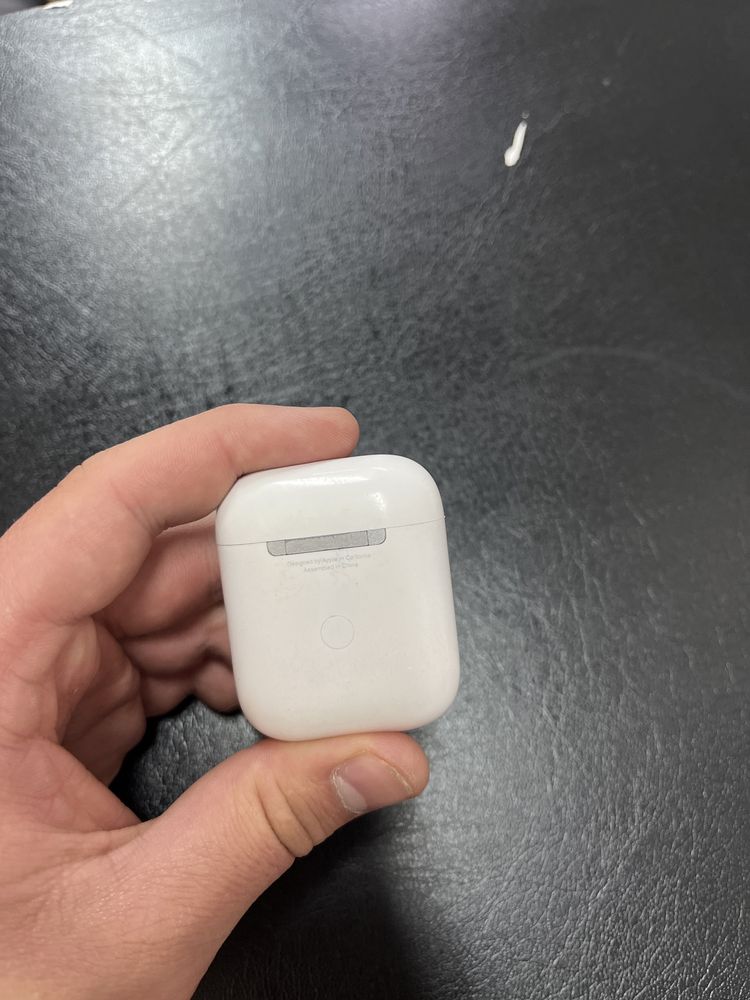 Терміново продам airpods 2 (оригінал)