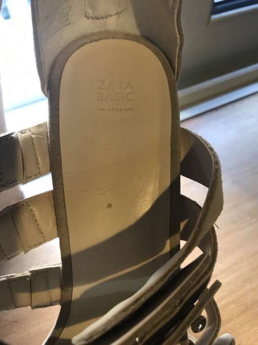 Sandália zara com tiras