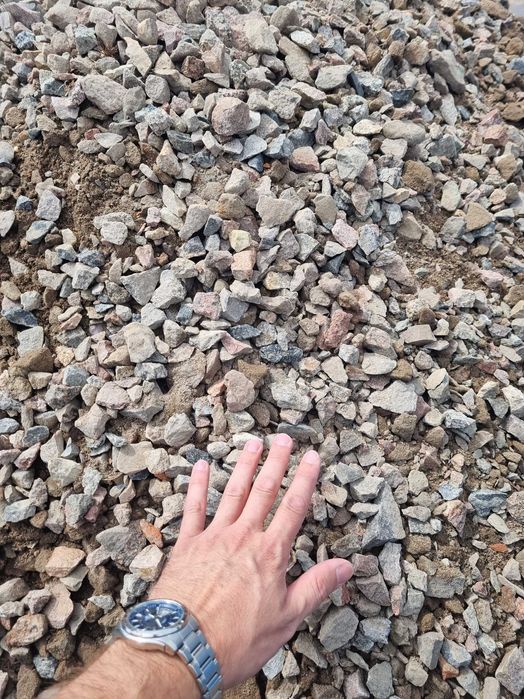 Gruz, Kruszywo, żwir, tłuczeń, ziemia, podsyp na droge