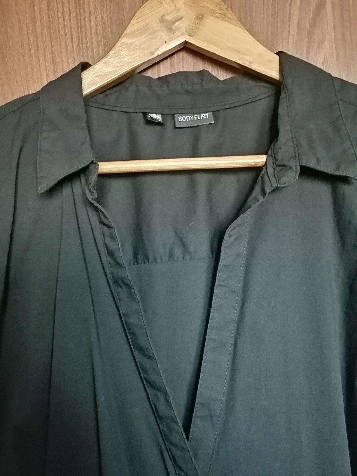 Bluzka taliowana, czarna, 50,bonprix.