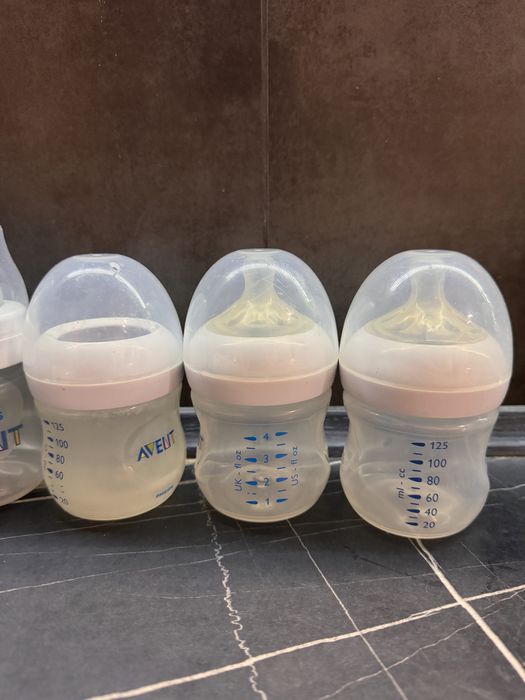 Набор детских бутылочек avent (стекло и пластик) + новые соски NUK