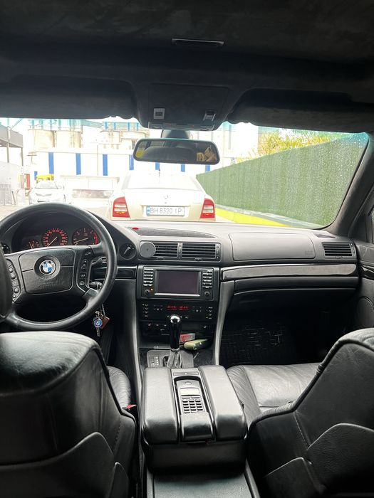 Продам бумера Е38 740D