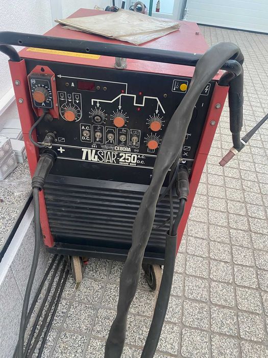 Máquina de Soldar CEBORA TIG STAR