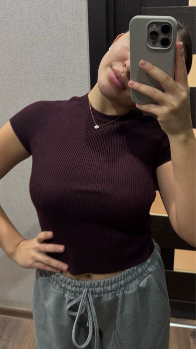 Топ в рубчик бордо