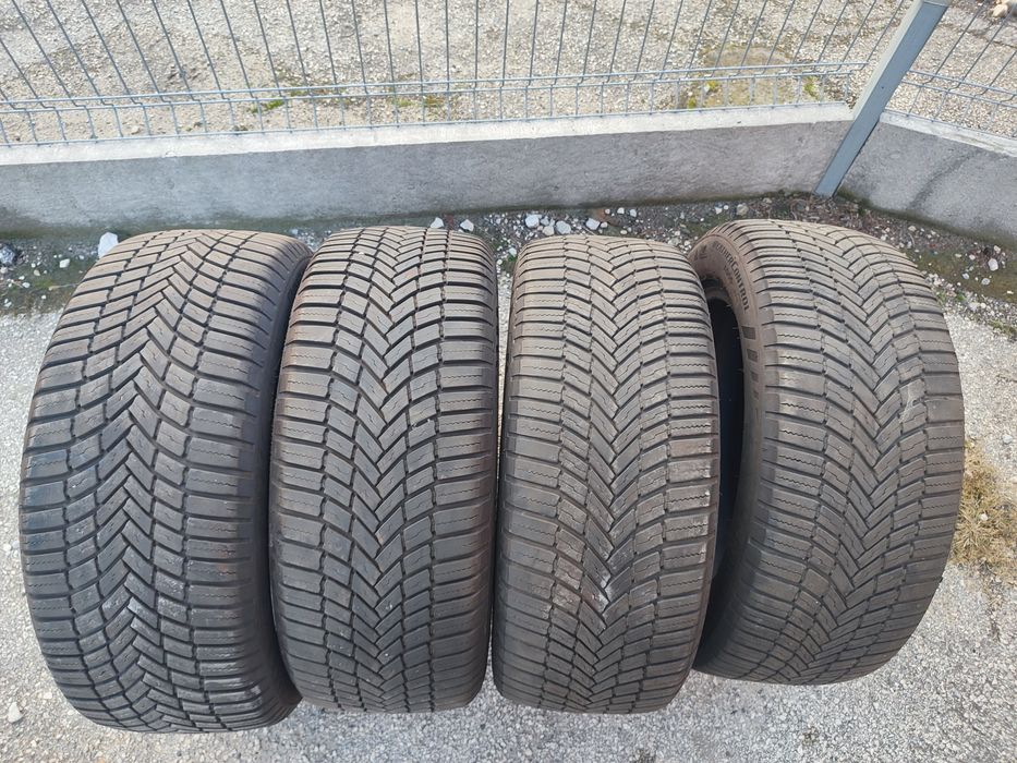Komplet opon Bridgestone WeatherControl A005 Evo 215/55/16 97V